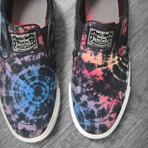 Nike Black and Blue Slip-On Sneakers with Classic Design